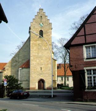 Die St. Fabian und Sebastian-Kirche im Ortsteil Darup