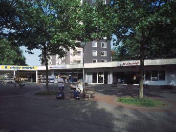 Einkaufszentrum Sprickmannplatz in der Sozialbausiedlung Brüningheide
