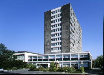 Kreishaus Paderborn, Aldegreverstraße, erbaut 1968 von den Architekten Brüchner-Hüttemann, Waltert