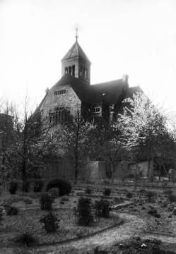 Turmspitze der ev. Christuskirche "von Limpers Garten aus", Recklinghausen, Limperstraße, 1921