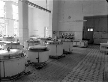 St. Johannes-Stift Marsberg, 1955: Großküche in der Westfälischen Klinik für Kinder- und Jugendpsychiatrie.