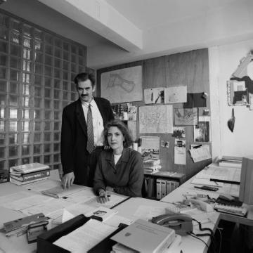 Peter Wilson und Julia Bolles-Wilson, Architekten der neuen Stadtbibliothek am Alten Steinweg, errichtet 1993