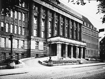 Dortmund: Verwaltungsgebäude der Vereinigten Stahlwerke AG