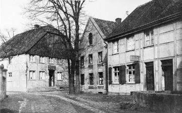 Alt-Marl, Häuserviertel Altmarkt/Schillerstraße, um 1915? Vergleichsaufnahme von 2012 siehe Bild 11_3066.