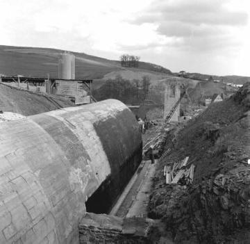 Tunnelbau am Erbscheid bei Sondern (Nordseite) - Baumaßnahme im Zuge der Errichtung der Biggetalsperre 1957-1965