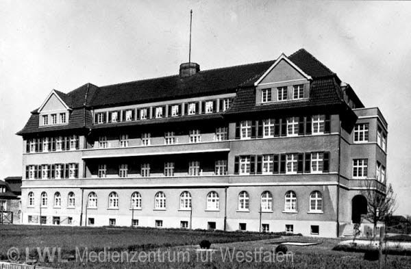 10_5623 Der Provinzialverband Westfalen. Geschenkalbum zur Verabschiedung von Landesoberbaurat Zimmermann 1928