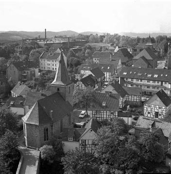 Blankenstein: Ortskern mit Fachwerkhäusern und Kirche