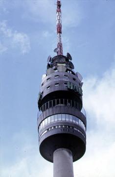 Fernsehturm 'Florian', Teilansicht mit Restaurant und Aussichtsplattform