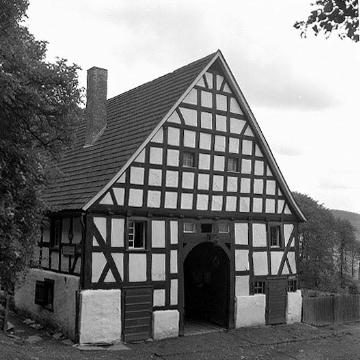 Altes Forsthaus Waldenburg, beliebter Gasthof bis zum Abbruch des Gebäudes im Zuge des Biggetalsperrenbaus 1957-1965