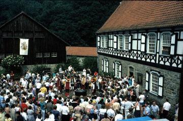 LWL-Freilichtmuseum Hagen, Museumsaktion: Gautschfest an der Pappemühle: Gesellentaufe der Druckerzunft