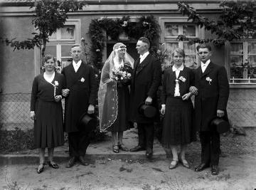 Hochzeit Rudolf Stenert, genannt Schoppen, und Agnes Stenkamp, genannt Nölleken - undatiert, Ende 1920er Jahre?