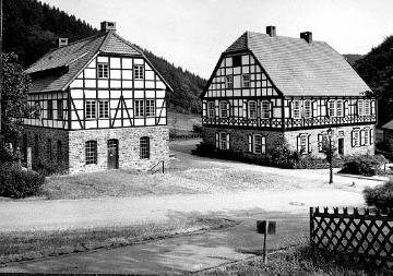 LWL-Freilichtmuseum Hagen: Haus Vorster: Papiermühle und Druckerei mit Museum