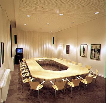 Sitzungsraum im LWL-Medienzentrum für Westfalen, ehemals Landesbildstelle Westfalen, Warendorfer Straße 24 (ab 2005 Fürstenbergstraße 14)