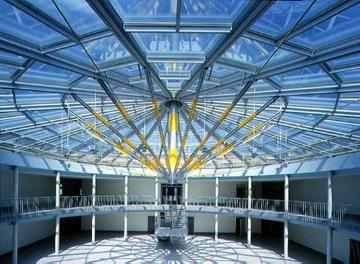 Westfälische Schule für Körperbehinderte, Maria Veen: Lichthof, Pausenhalle in der Aula; 1998 fertiggestellt