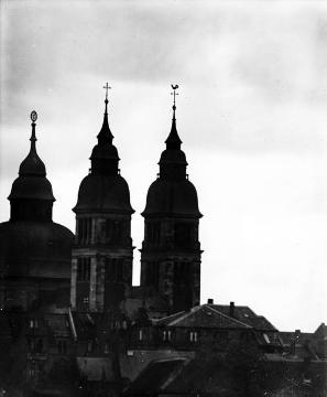Blick auf die Türme der St. Antonius-Kirche, um 1940?