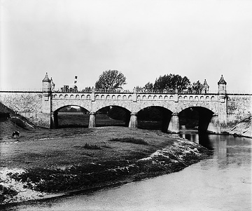 Kanalüberführung Ems/Dortmund-Ems-Kanal ("KÜ"), erbaut 1893-1897, in Funktion bis ca. 1940, ab 1992 Baudenkmal ("Alte Fahrt")