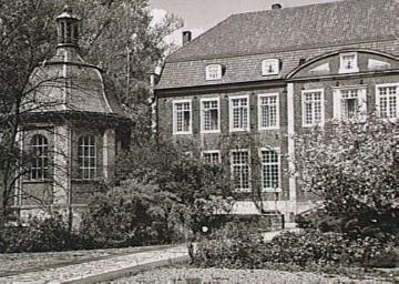 Haus Wilkinghege: Südfront mit Pavillon - ehem. Wasserburg, erbaut 1550, umgebaut 1719, seit 1955 Hotelrestaurant