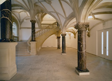 Museum für Kunst und Kulturgeschichte: Treppenhaus im Untergeschoß des Altbaus, erbaut 1904/08