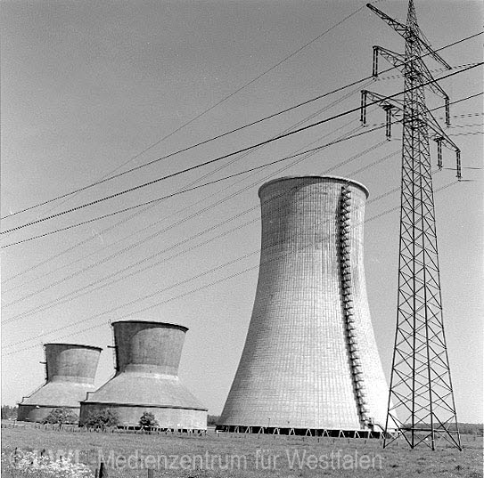 10_5932 Kraftwerkskomplex Hamm-Uentrop [Kraftwerk Westfalen, Steinkohlen-Blöcke A, B, C, D, E sowie der Thorium-Hoch-Temperatur-Reaktor-300 (THTR)]
