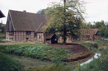 LWL-Freilichtmuseum Detmold, Münsterländer Gräftenhof: Haupthaus von 1787 und Backhaus von 1695