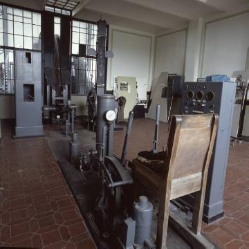 LWL-Industriemuseum Zeche Zollern: Steuereinheit des Förderkorbes in der Maschinenhalle
