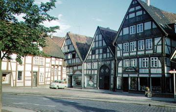 Alte Fachwerkhäuser mit Ladengeschäften, Lange Str.