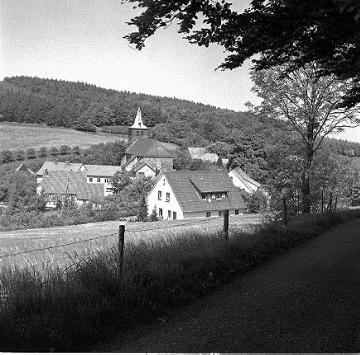 Bergkirchen bei Volmerdingsen im Wiehengebirge 