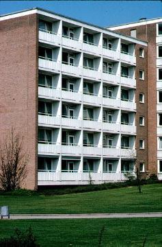 Personalwohnheim der neuen Haard-Klinik, LWL-Klinik Marl-Sinsen für Kinder- und Jugendpsychiatrie, erbaut 1968-1974.