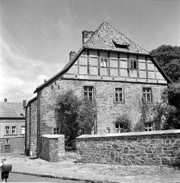 Heimatmuseum Lübbecke im Venningshof, ehemaliger Burgmannshof, erbaut 1735 - Ansicht der Südfassade, Am Markt 19
