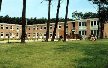 Stationsgebäude der neuen Haard-Klinik, LWL-Klinik Marl-Sinsen für Kinder- und Jugendpsychiatrie, erbaut 1968-1974.