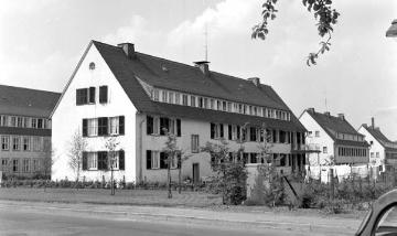Von Vincke'sche Provinzial-Blindenanstalt Soest: Neuer Schulkomplex am Hattroper Weg 55/70, errichtet 1954/55 (ab 1976 Westf. Schule/Berufskolleg für Blinde Soest)