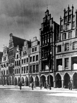 Häuserzeile an der Westseite des Prinzipalmarktes (Nr. 35-41)