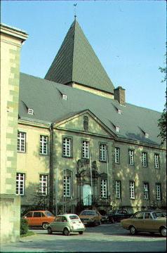 Ehem. Benediktinerabtei Liesborn (1131-1803): Abteigebäude, barocker Neubau von 1725-1735, Heimatmuseum ab 1966