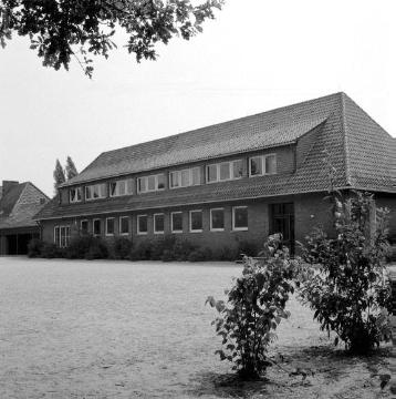 Greven-Reckenfeld: "Marien-Hauptschule Lernort Reckenfeld", Schulgebäude 1965