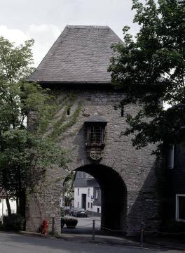 Das Derker Tor, einziges erhaltenes von ehemals vier Stadttoren aus dem 13. Jh.