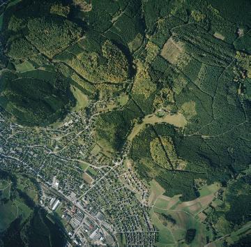 Bad Laasphe, Wittgensteiner Land, bewaldete Fläche mit Fang und Rote Hardt nördlich von Bad Laasphe