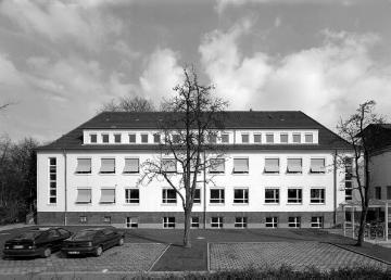 Westfälischen Archivamt, Jahnstraße 26: Bürotrakt in Frontansicht