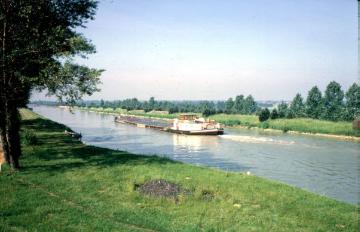 Frachtschifffahrt auf dem Dortmund-Ems-Kanal bei Münster-Gelmer