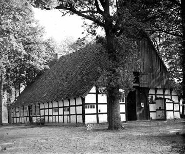 "Möllers Hof", ein Bauernhaus von 1779 im Ortskern (später Heimathaus und Begegnungsstätte)