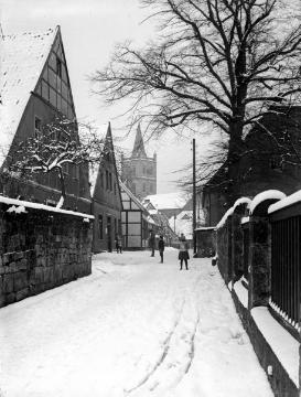 Winterliches Straßenbild mit Blick auf die ev. Christuskirche, um 1940?