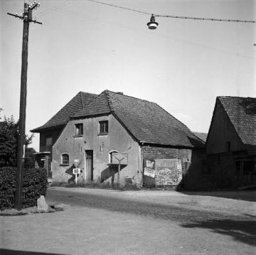 Als Stall genutztes Wohnhaus vor dem alten Gasthof Tiegler