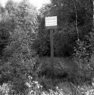 Hinweisschild im Naturschutzgebiet Schnippenpohl