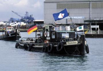 100 Jahre Dortmund-Ems-Kanal: Motorschiff Rheinstein auf einem Schiffskorso von Dortmund nach Henrichenburg anlässlich der Jubiläumsfeier