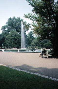 Springbrunnen mit der Jordanquelle im Kurgarten