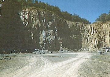 Steinbruch am Kahlenberg bei Westenfeld