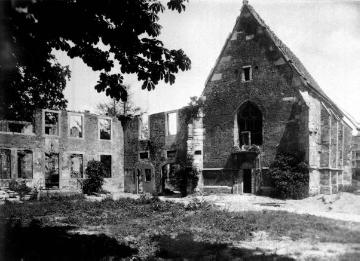 Münster, Bergstraße 37: Ehemalige Johanniterkommende mit Johanneskapelle nach Zerstörung im Zweiten Weltkrieg. Undatiert, um 1946?