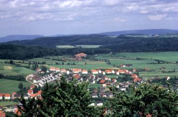 Bad Driburg: Neubausiedlung am Rande des Kurortes