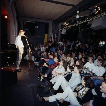 Kabarettist Rüdiger Hoffmann: Auftritt im "Cabaret Queu", Hermannstraße 74