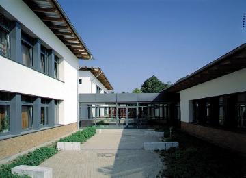 Westfälische Schule für Schwerhörige, Hauptstraße 155: Blick in den Innenhof