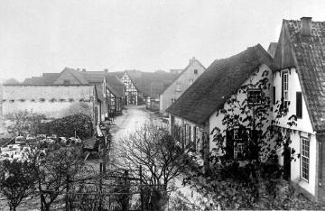Westerkappeln in Ansichten von 1897: Wohnhäuser an der gepflasterten Hauptstraße